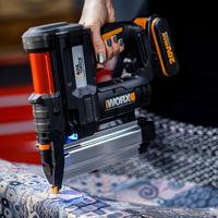 Worx Wx840 20Volt/2.0Ah. LiIon Şarjlı Profesyonel 1640Mm Zımba Ve 1550Mm Çivi Çakma + 2900 Adet Yedek Zımba Ve Çivi